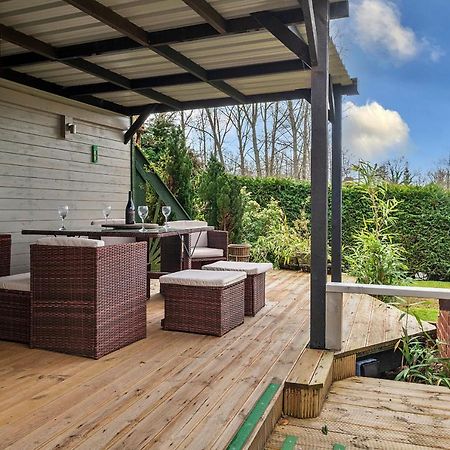 Finest Retreats - Garden Lodge كرافن آرمز المظهر الخارجي الصورة